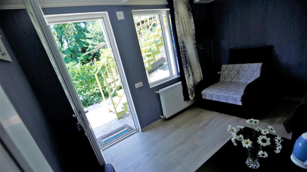 Lilia Guesthouse Szenaki Kültér fotó