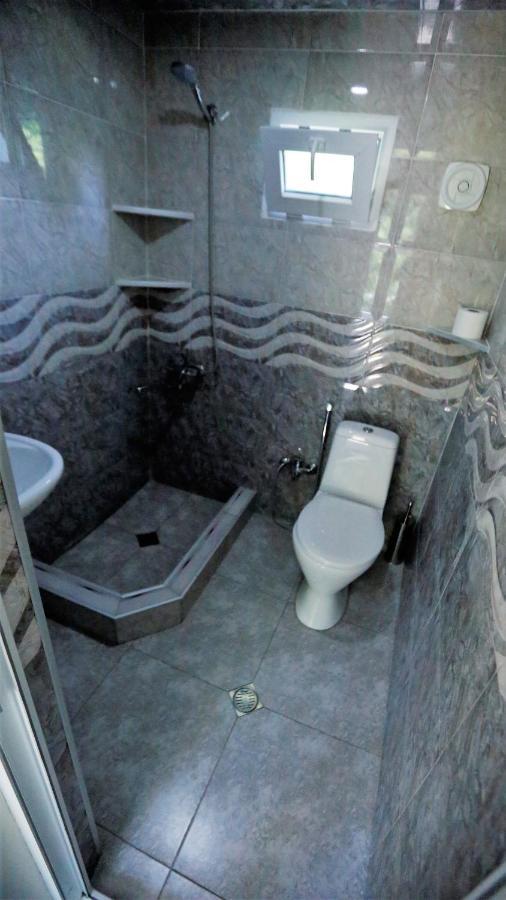 Lilia Guesthouse Szenaki Kültér fotó
