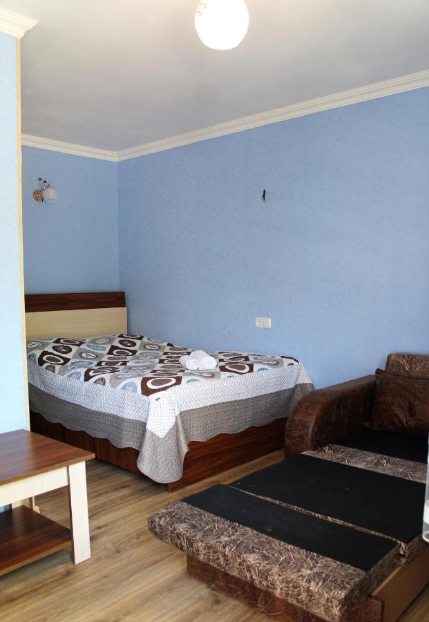 Lilia Guesthouse Szenaki Kültér fotó