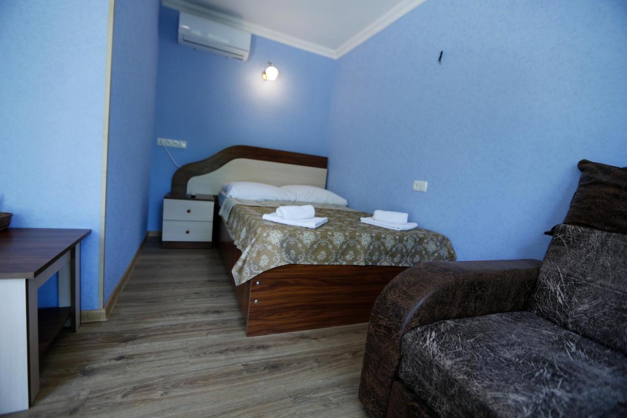 Lilia Guesthouse Szenaki Kültér fotó