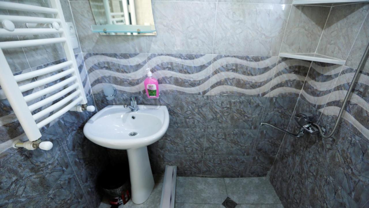 Lilia Guesthouse Szenaki Kültér fotó