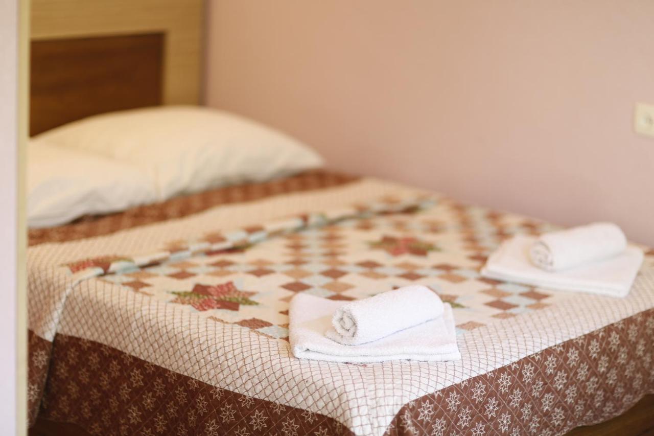 Lilia Guesthouse Szenaki Kültér fotó