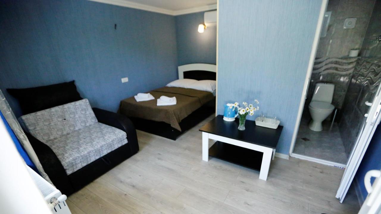 Lilia Guesthouse Szenaki Kültér fotó