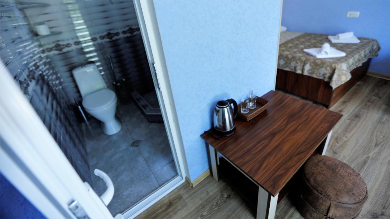 Lilia Guesthouse Szenaki Kültér fotó